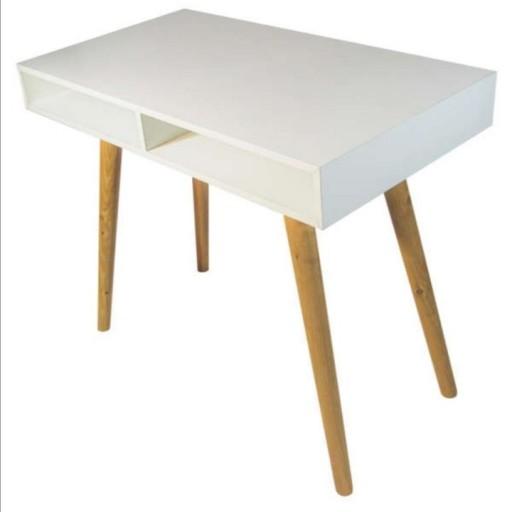میز تحریر با پایه های جدا شونده و قابل تنظیم در دو رنگ سفید و گردویی