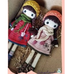 عروسک بافتنی زمستانی النا مناسب برای دختران زیبا و دوست داشتنی بافته شده با کاموای ایرانی
