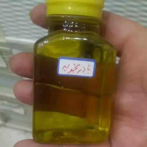 روغن بادرنجبویه  30 سی سی مناسب پوست و تقویت اعصاب