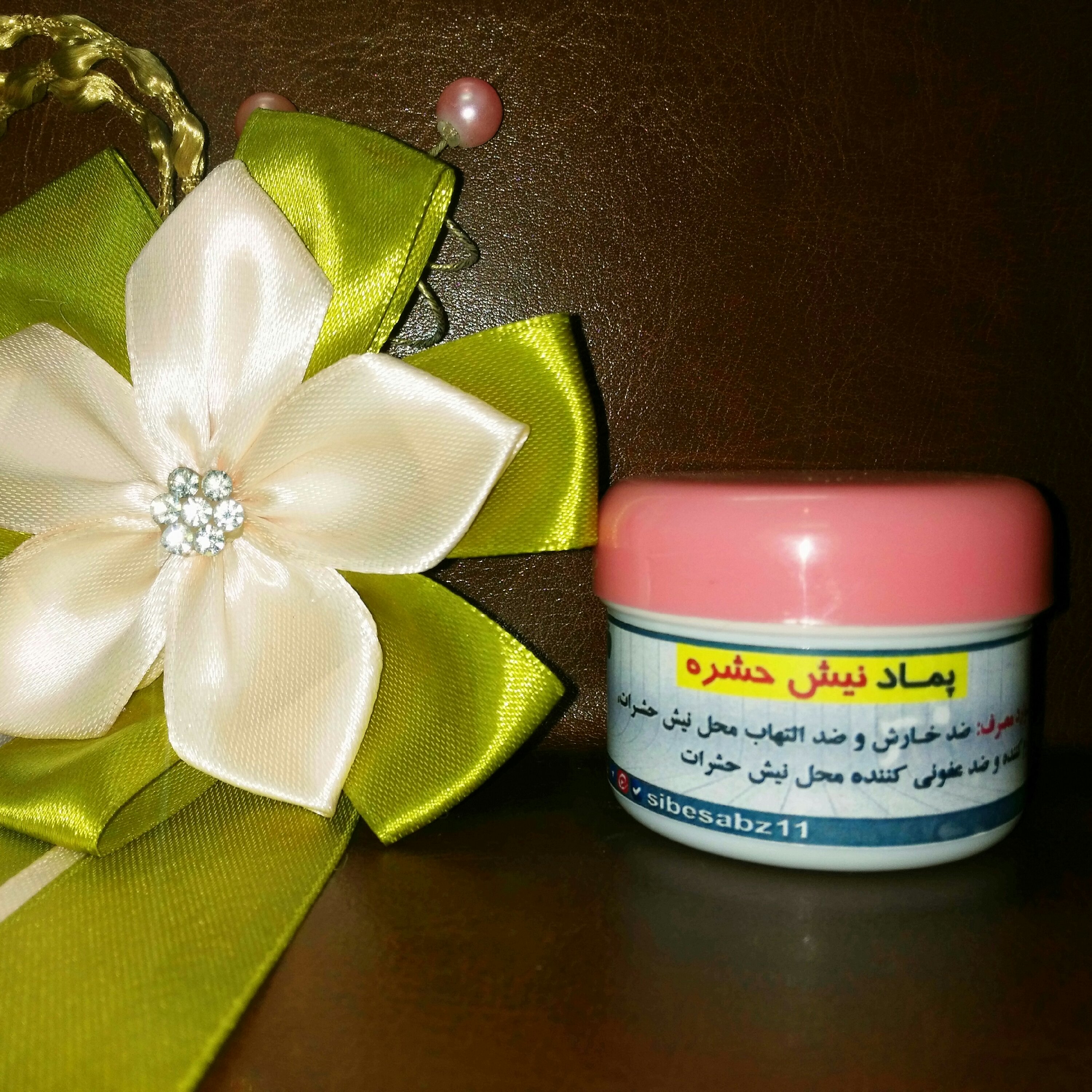 پماد نیش حشره