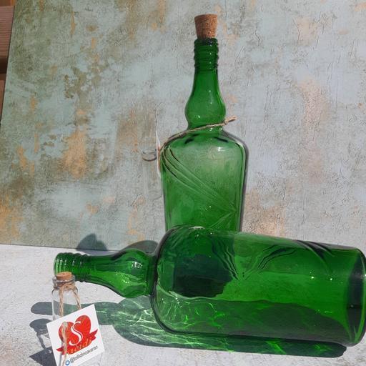 بطری شیشه سبز ونوس با درب چوب پنبه وارداتی حجم 1.300 سی سی 