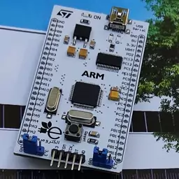 هدر برد میکروکنترلر STM32F103RET6 - بدون نیاز به پروگرامر - امکانات فراوان - کیفیت بالا و قیمت مناسب ( ارسال پسکرایه ) 