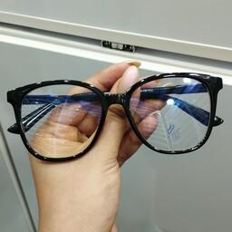 عینک طبی بدون نمره بلوکات رنگ مشکی محافظ موبایل  و لپتاپ و تبلت در عینک کاسپین بوشهر 