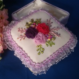 جعبه رومیزی با تزئینات روبان دوزی