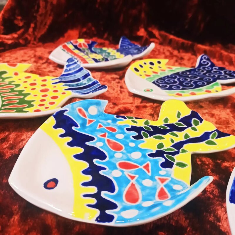 پیش دستی های سرامیکی طرح ماهی دست ساز ،نقاشی ها بادست انجام شده لعاب بدون سرب