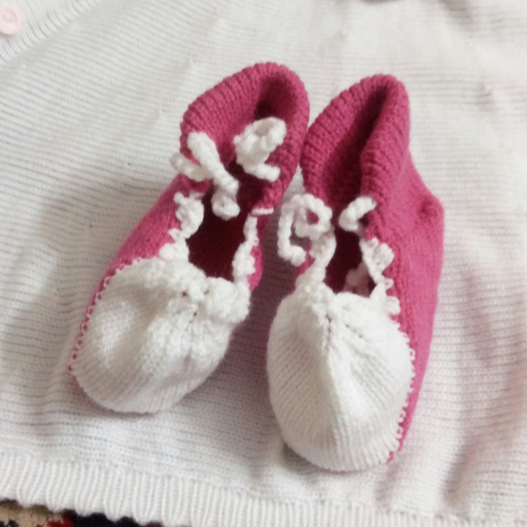 46 - پاپوش نوزادی سایز  2 سال