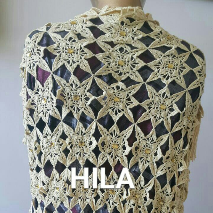اشارپ یا شال سه گوش زنانه بافته شده با نخ کتان مناسب برای چهار فصل با سنگ های تز