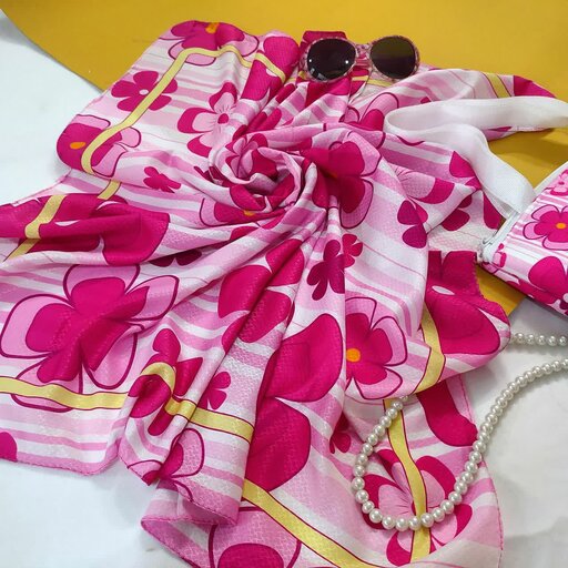 ست کیف و روسری مدل گل ای جان ، رنگ زمینه صورتی   روسری قواره 75،جنس نخی تابستانه ، کیف سایز 20×26