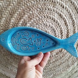 زیرقاشقی سفالی دست ساز لعابدار با طرح زیبای  حوض و ماهی  