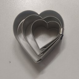 کاتر قلب 3 تایی  استیل با ارتفاع 2/5  با قطر های 4و5و6 سانت