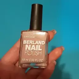 لاک ناخن.برند: Berland.رنگ: کالباسی ( گوشتی).حجم: 16ml.شماره:557