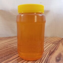 عسل یونجه کاملا طبیعی وبدون تغذیه و با بر گه آزمایش مقدار ساکاروز موجود را مشخص کرده وبرای افراد دیابتی قابل استفاده است