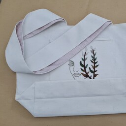 کیف پارچه ای  کیف پارچه ای گلدوزی شده با دست  مناسب برای استفاده روزانه 