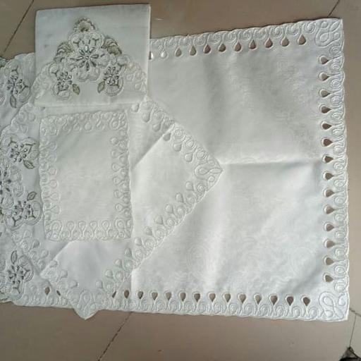 سرویس چهار تکه جانماز عروس  همراه با جلد قران رنگ سفید 