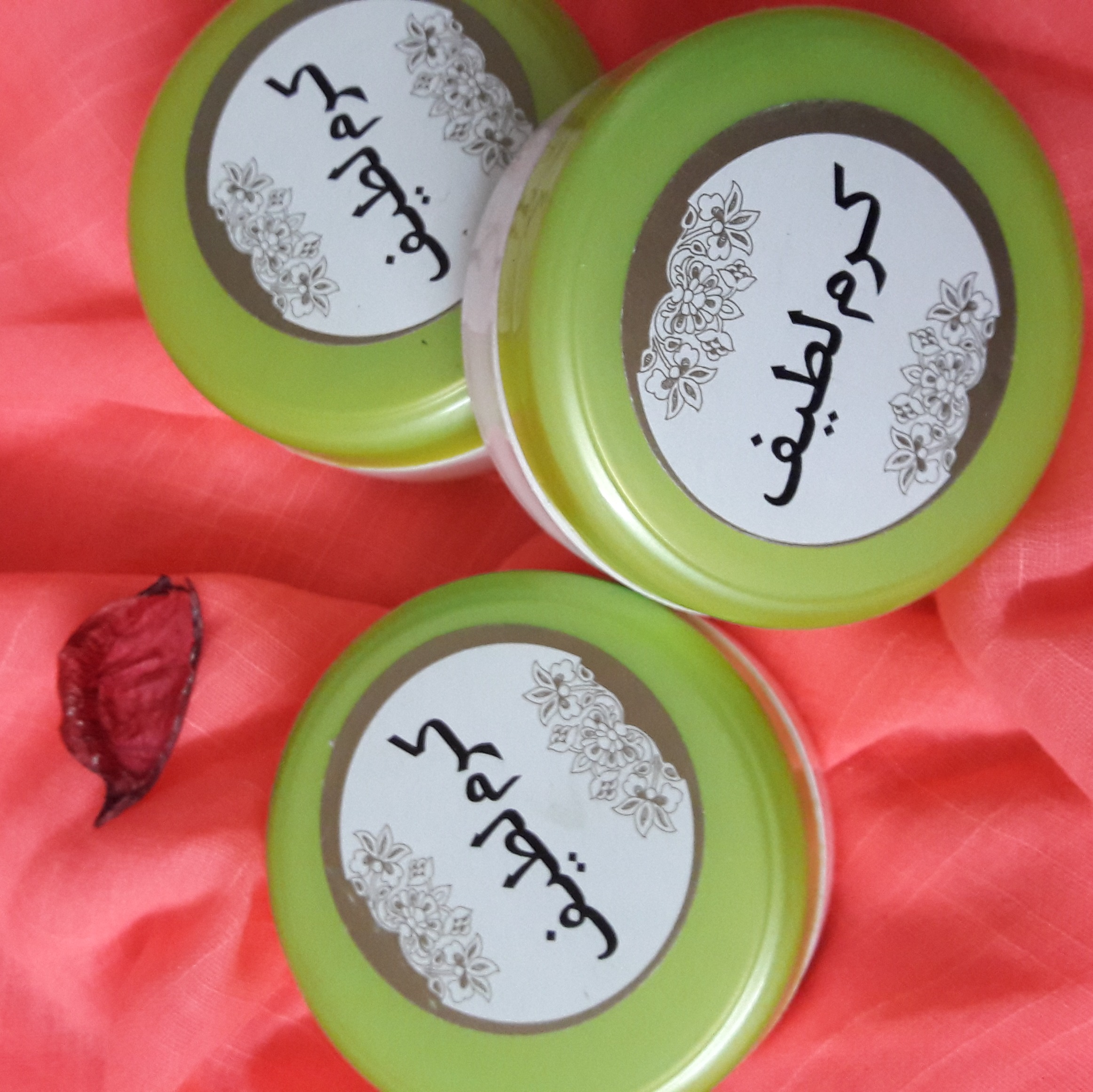 کرم لایه بردار لطیف