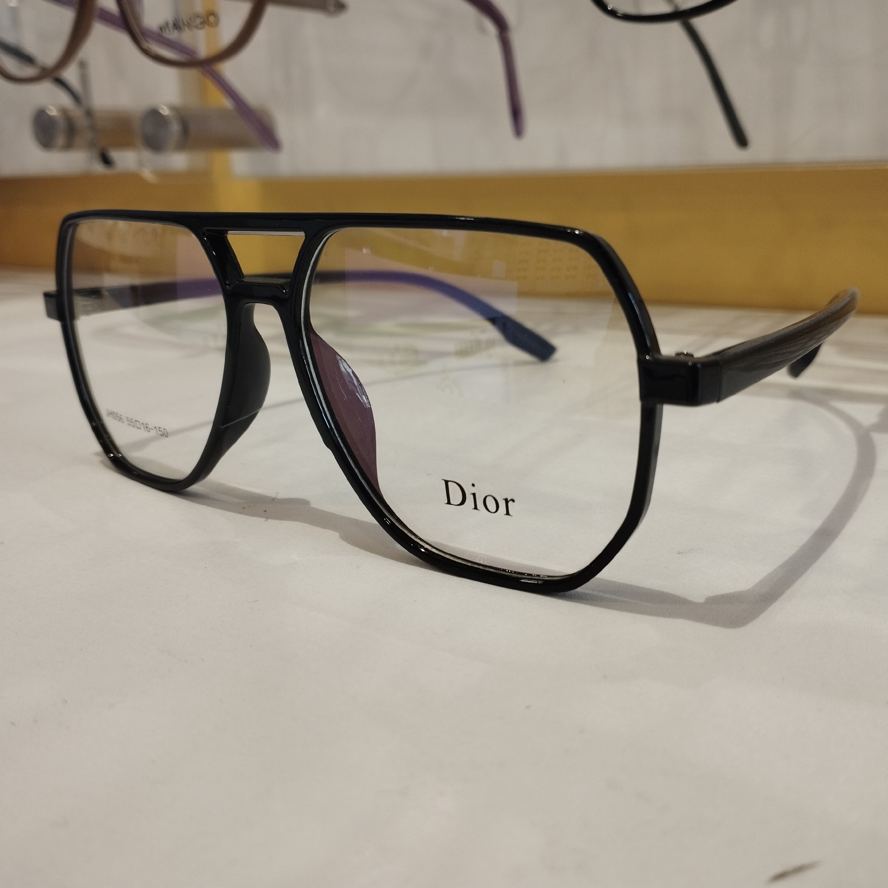 خرید و قیمت عینک طبی مردانه Dior مشکی دو پل مدل JH056 بسیار خرید و قیمت عینک طبی مردانه Dior مشکی دو پل مدل JH056 بسیار