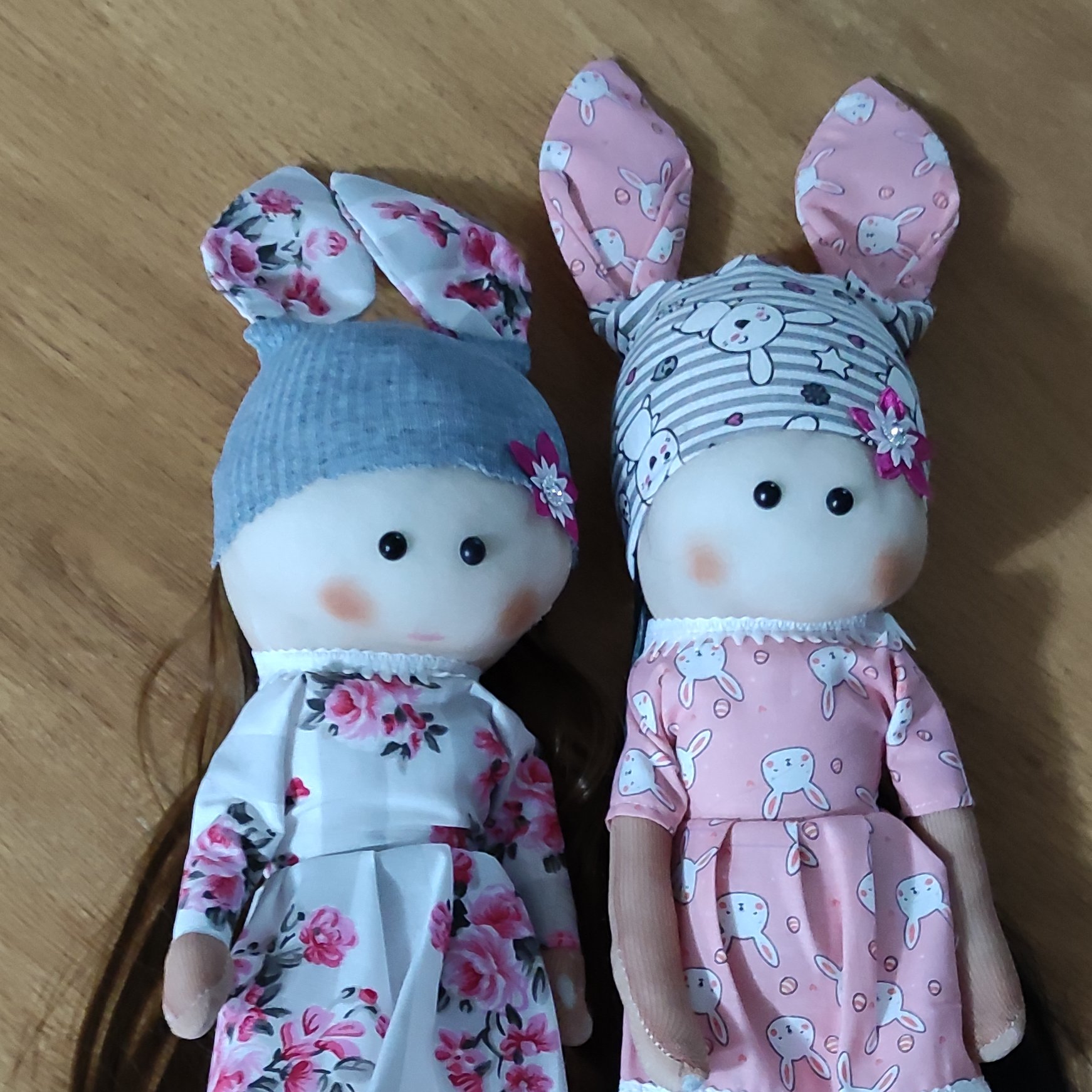 عروسک طرح دختر روسی  سایز بزرگ 35 سانتی با موهای بلند