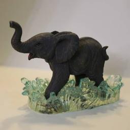 مجسمه دکوری پلیرزینی طرح فیل کوچک 