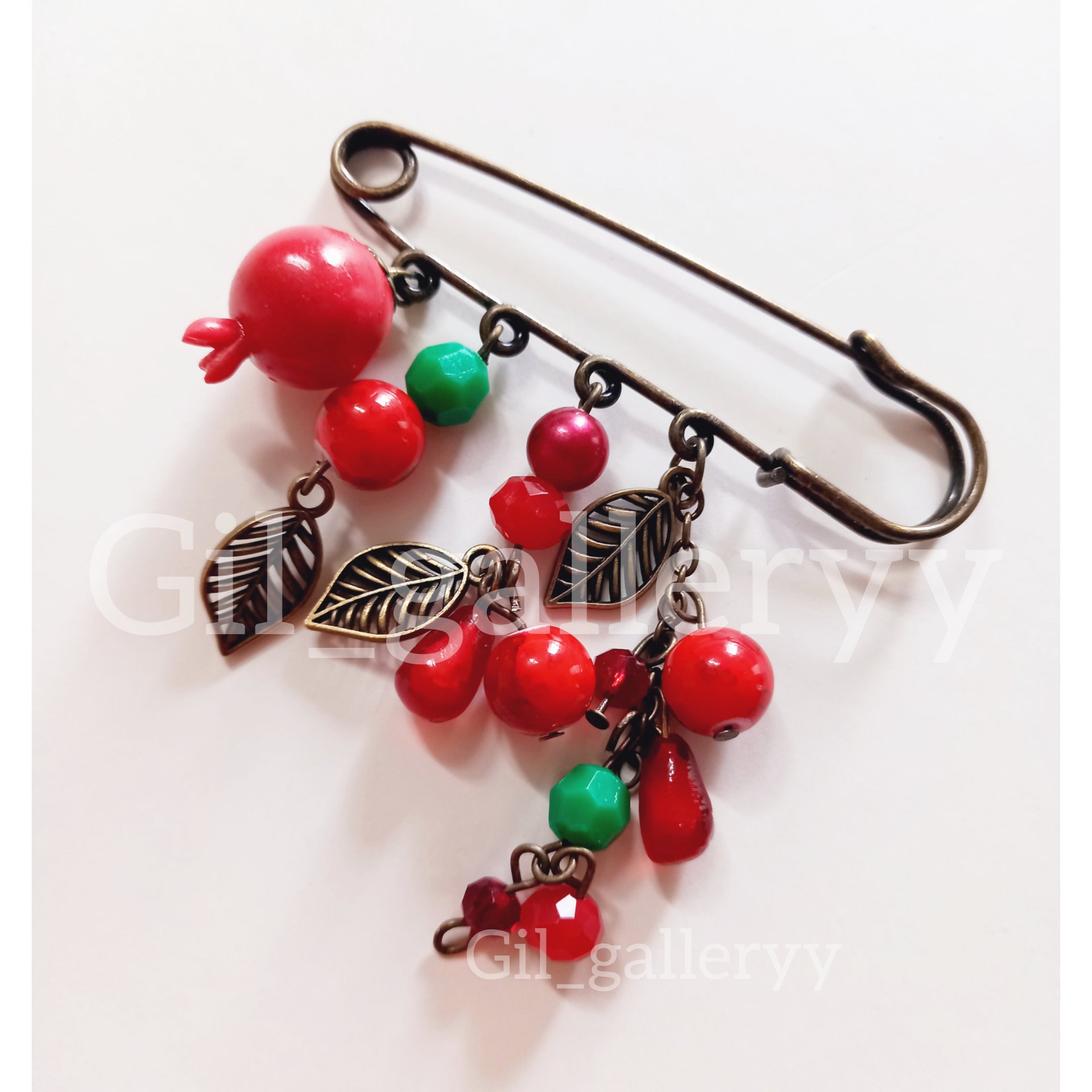 سنجاق سینه رومانتویی یلدا بزرگ