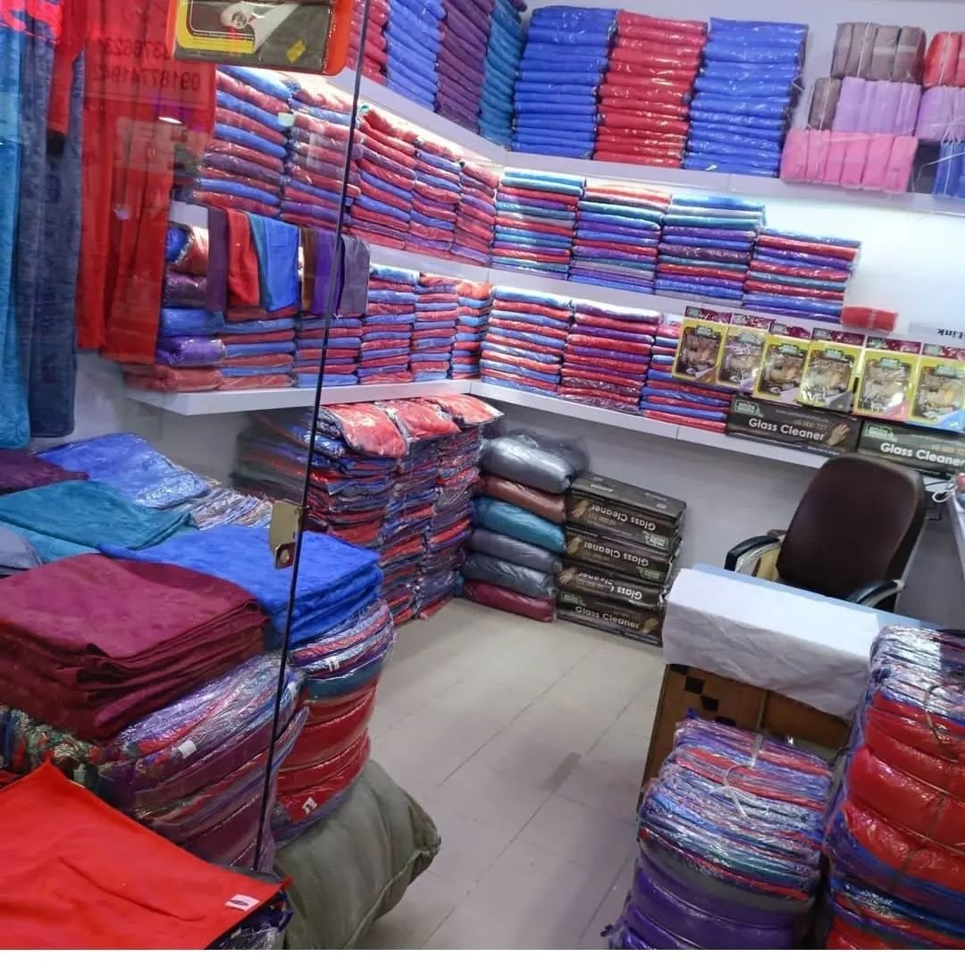 حوله حمامی استخری  نانو میکروفایبرارسال رایگان  ابعاد140در70طرح ساده رنگی جذب اب چند برابر نرم لطیف  