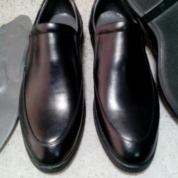 کفش مردانه چرم طبیعی  vip    ( کد116 ) با کف طبی  با جنس لاتکس طبیعی به سایت سازنده لاتکس www.adspor.com.trمراجعه کنید