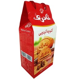 کلوچه گردویی نادری - 600 گرم بسته 12 عددی
