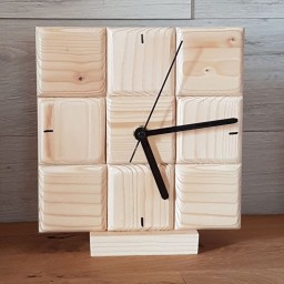 ساعت های  دیواری چوبی زیبا