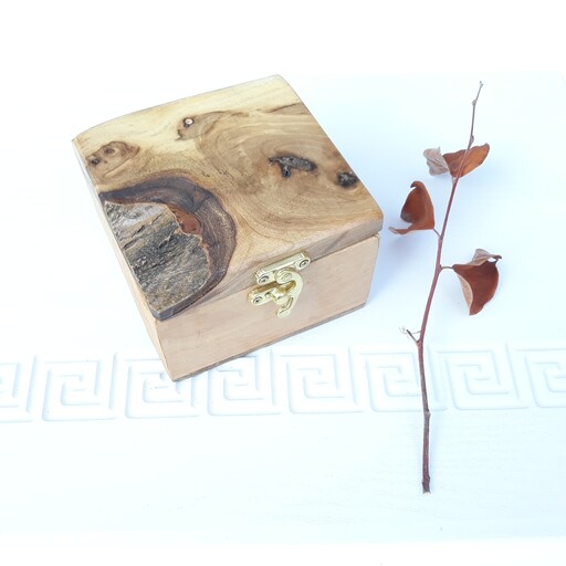 جعبه  جنگلی چوبی هدیه از جنس درب چوب گردو طبیعی چوبکده بیدسفید