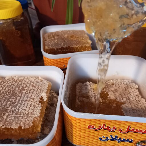 عسل بدون موم طبیعی