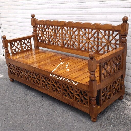 کاناپه چوبی سنتی سه نفره