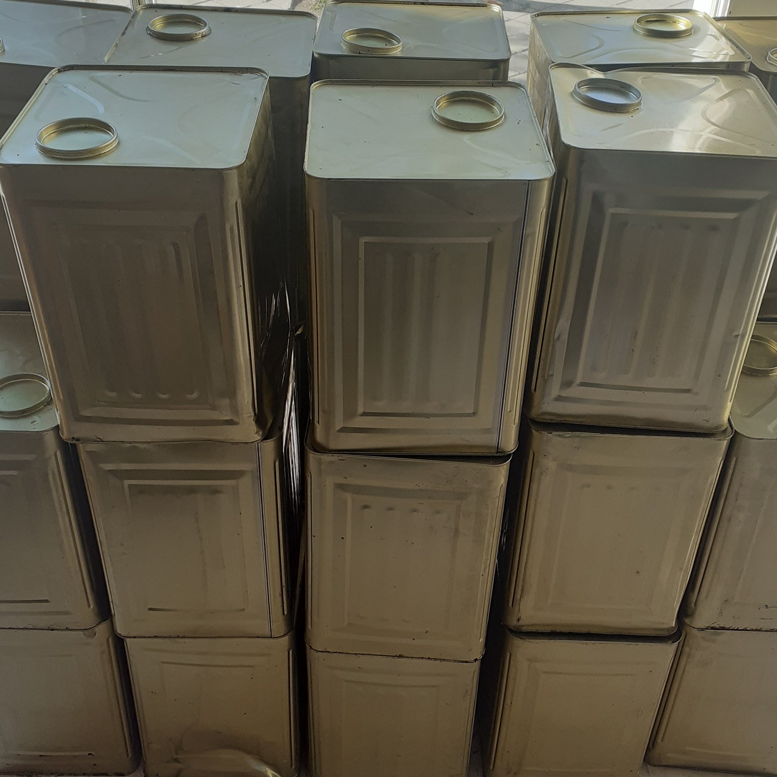 عسل طبیعی ممتاز چند گیاه کوهی،  22کیلویی (کم تغذیه)