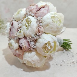 دسته گل مصنوعی عروس مدل پیونی سفید و یاسی ترکیب خاص مناسب نامزدی عقد عروسی سایز بزرگ
