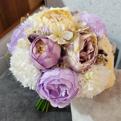 دسته گل مصنوعی عروس،دسته گل بنفش یاسی کرمی ،دسته گل شیک و ارزان، به همراه گل داماد و ارسال رایگان