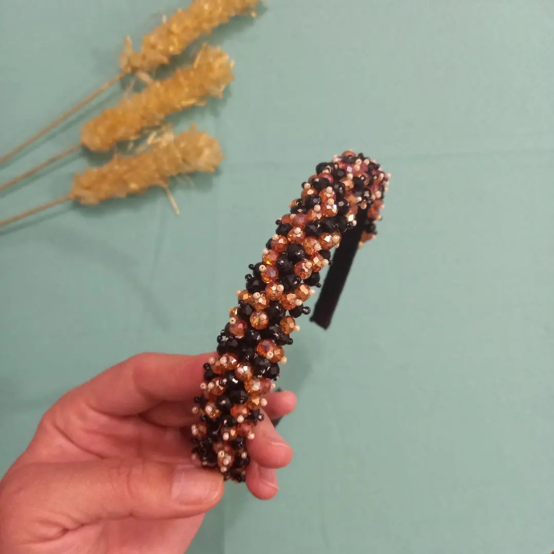 تل کریستالی کارشده با مروارید ساده و کریستالی و منجوق