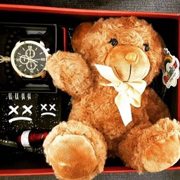 پک کامل ساعت و عروسک و دستبند ست کامل ساعت و دستبند و عروسک باکس هدیه ساعت و عروسک پارچه کادویی و پوشال