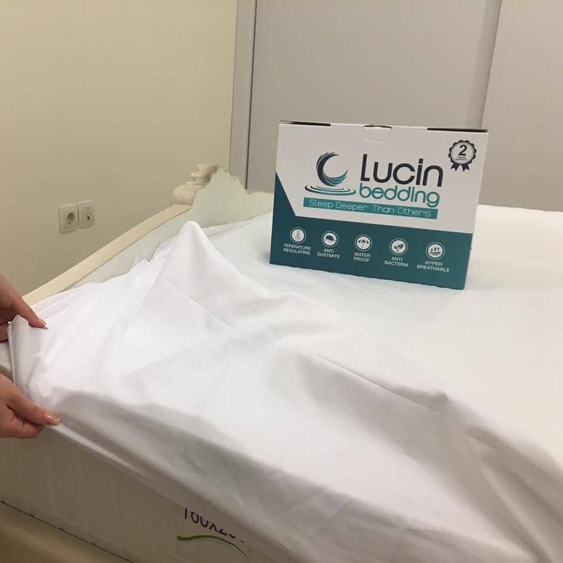 محافظ تشک ضدآب سایز 130 در 70  لوسین رنگ سفید 