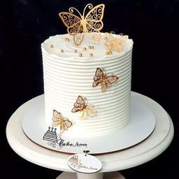 کیک تولد  پروانه طلایی، کیک خامه ای یک کیلویی