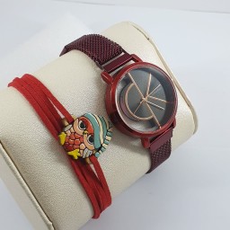 ساعتمچی زنانه کلوین همراه با دستبند قرمز رنگ CK