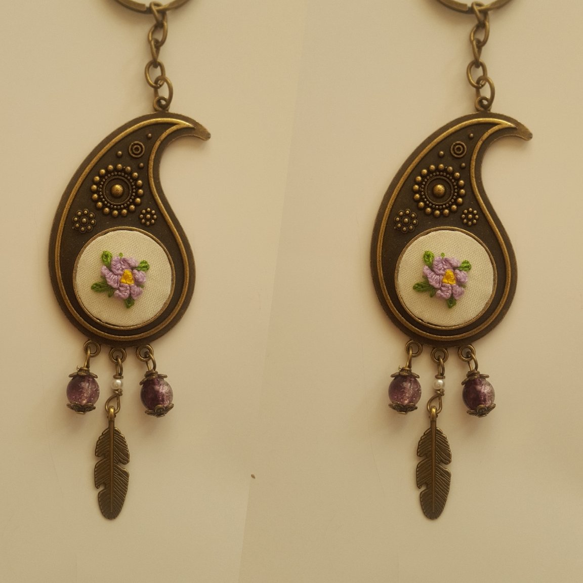 جاکلیدی گلدوزی شده