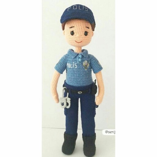 عروسک پلیس