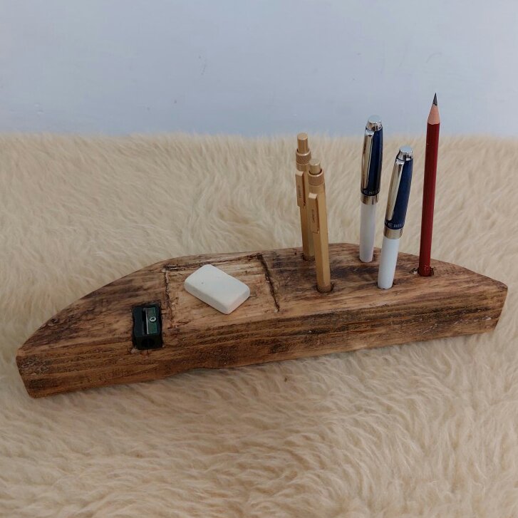 جای خودکار و مداد ایستاده از جنس چوب (پس کرایه)