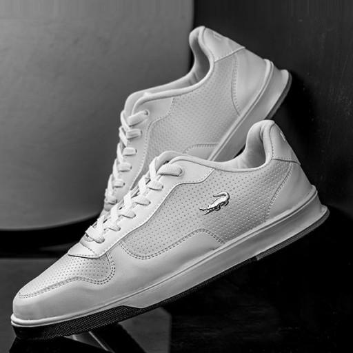 کفش ورزشی Lacoste سایز 43 رنگ سفید مردانه جنس رویه فوم