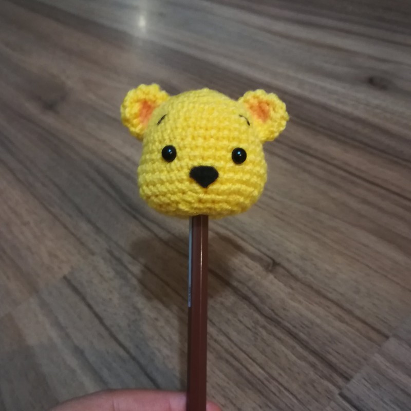 سر مدادی دستبافت عروسکی مدل خرس پو