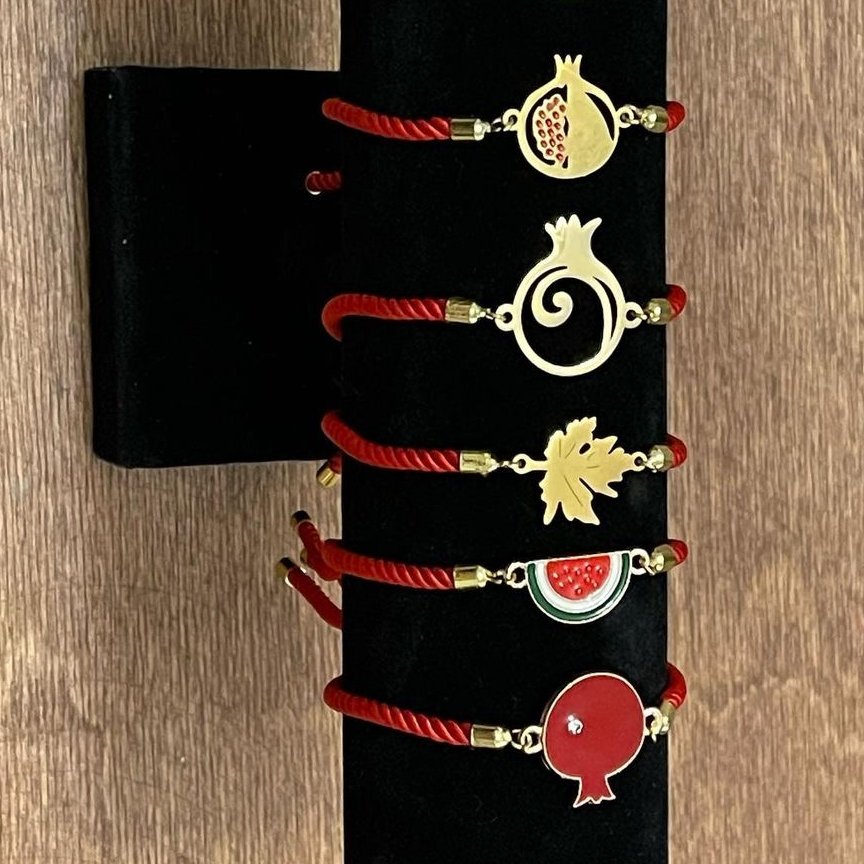 دستبند انار یلدایی