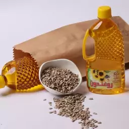 روغن آفتابگردان نیم لیتری