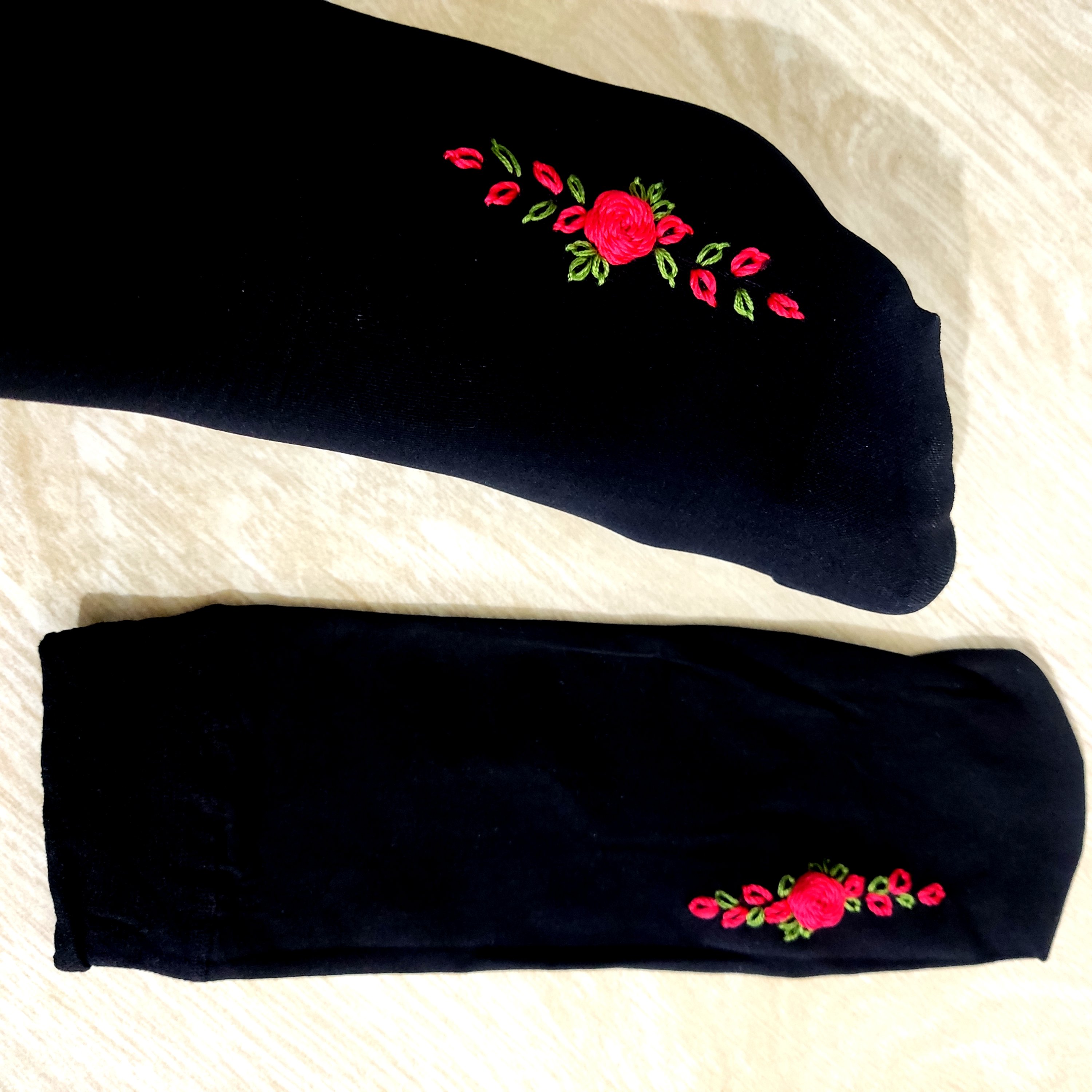 جوراب گلدوزی طرح459