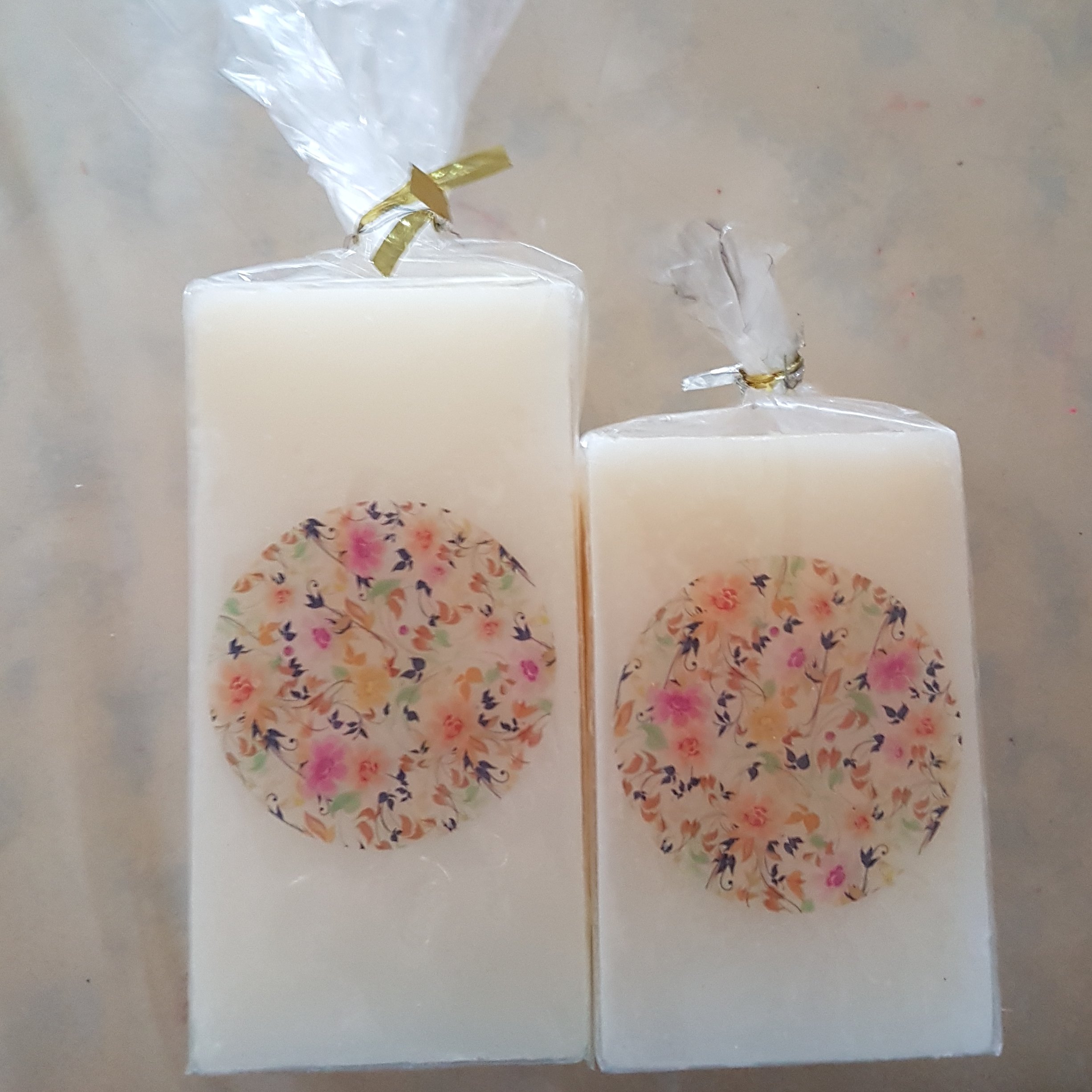 شمع های 2 قلو قیمت برای فقط یک شمع است