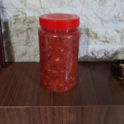 ترشی گوجه (700 گرمی)