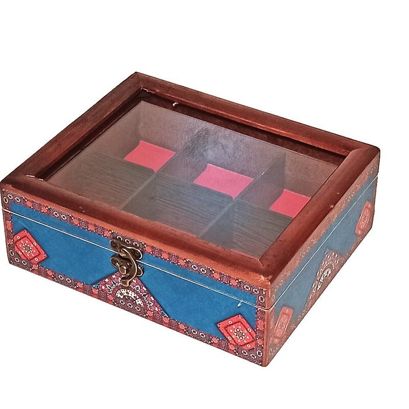 جعبه چوبی چای و دمنوش و میوه خشک پذیرایی و جعبه کادویی دکوپاژ درب شیشه ای 6 خانه طرح دار سنتی مدل X-01 کد 101
