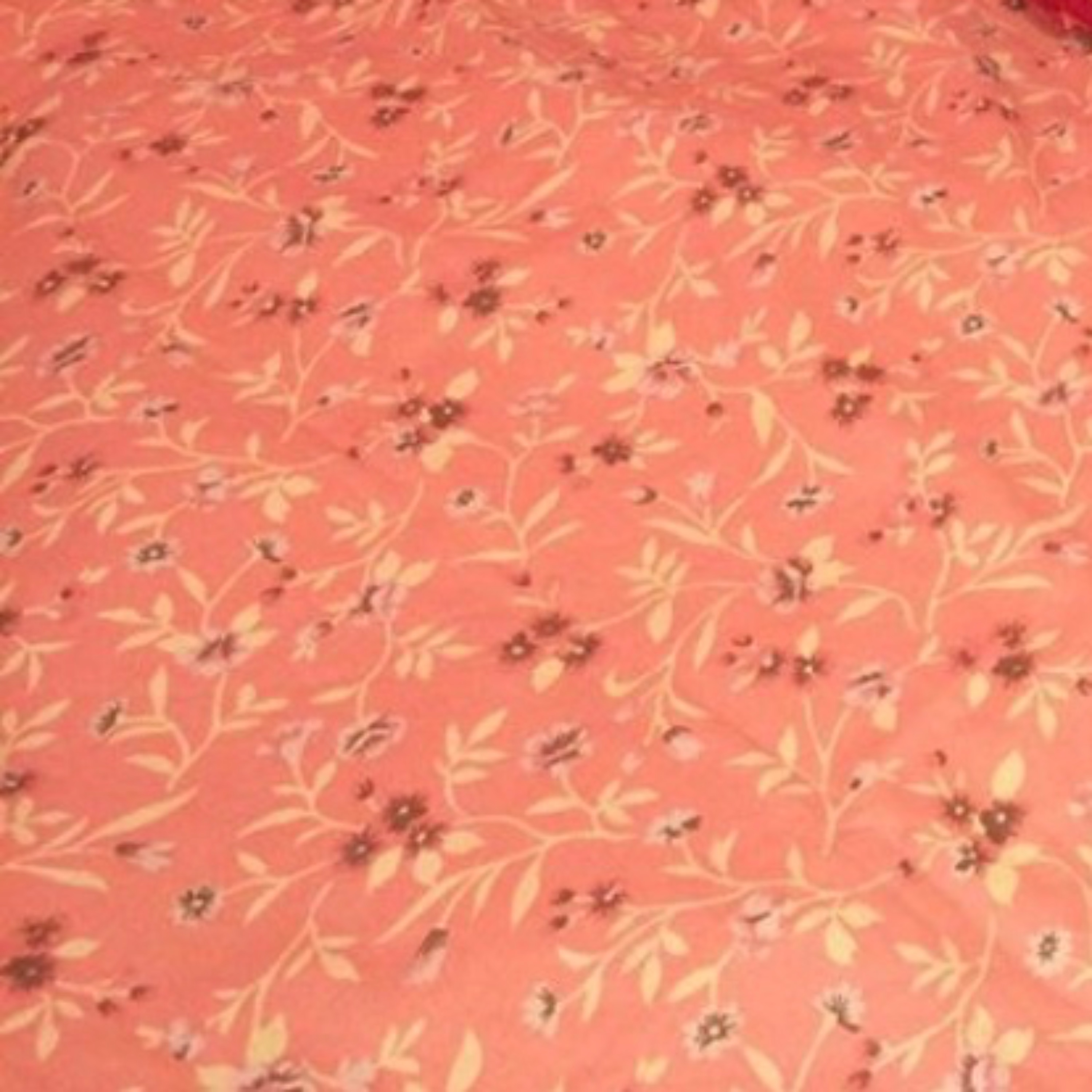 ست کاور روتختی یک نفره عرض 120/200نخی رنگ گلبهی برگ سفید طوسی رنگ دهی ندار